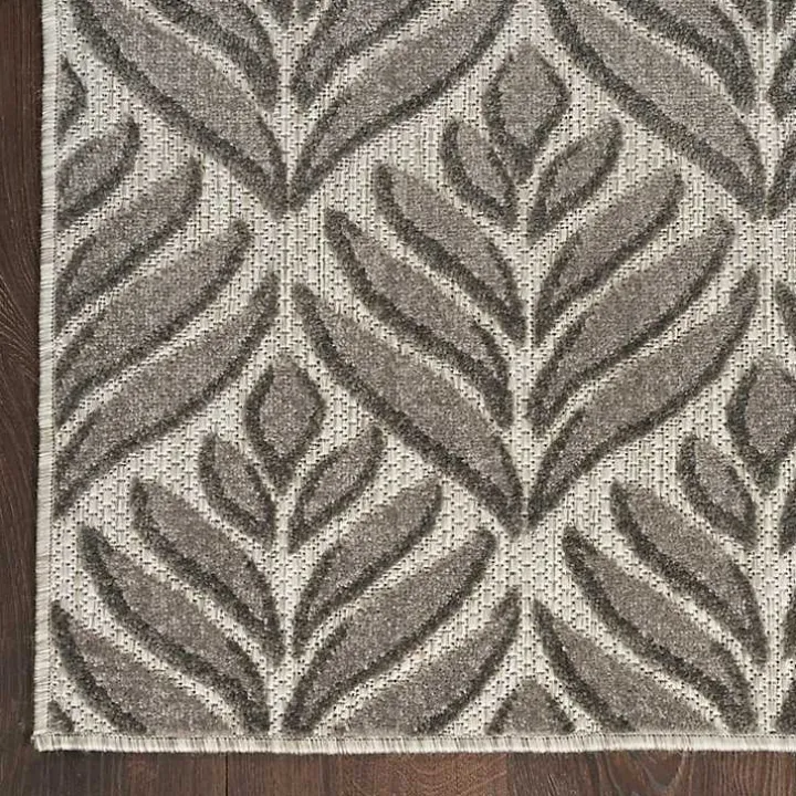 Aloha Gray Botanical Indoor/Outdoor Rug, 5x7