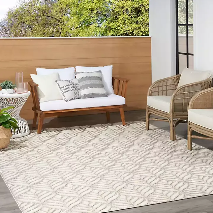 Aloha Ivory Botanical Indoor/Outdoor Area Rug, 6x9
