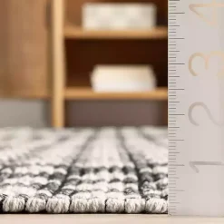 Black and Ivory Dainty Diamond Area Rug, 5x8