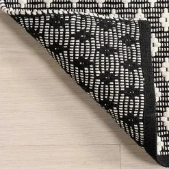 Black and Ivory Dainty Diamond Area Rug, 5x8