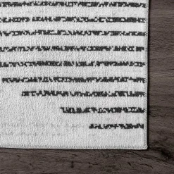 Black and Ivory Diamond Washable Area Rug, 4x6