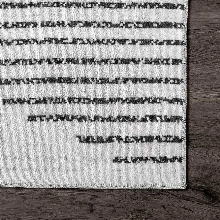 Black and Ivory Diamond Washable Area Rug, 4x6