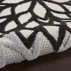 Black and White Floral Outdoor Area Rug, 5x7