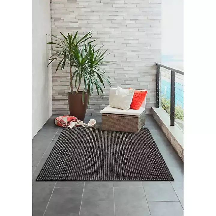 Black Intertwine Indoor/Outdoor Area Rug, 4x7