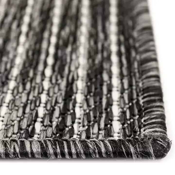 Black Intertwine Indoor/Outdoor Area Rug, 4x7