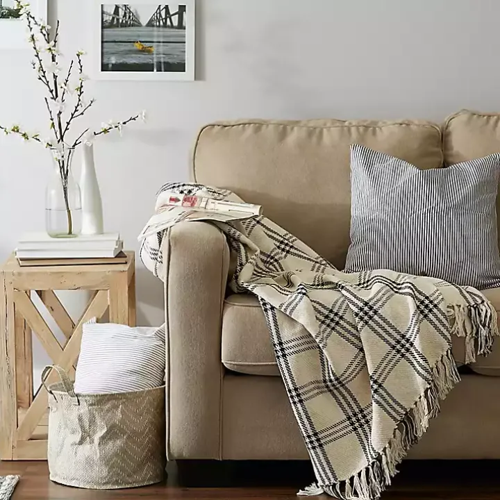 Black Plaid Fringe Throw