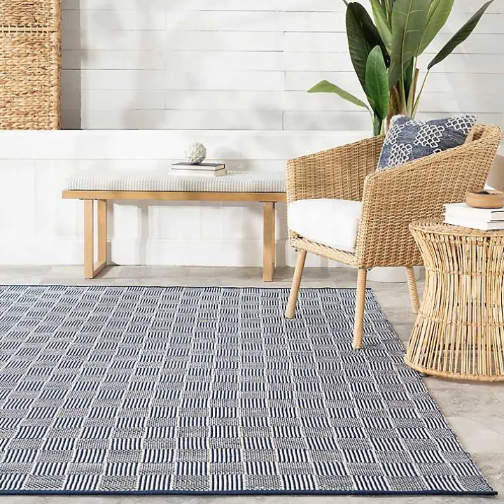 Blue & Ivory Checkered Indoor/Outdoor Rug, 5x8