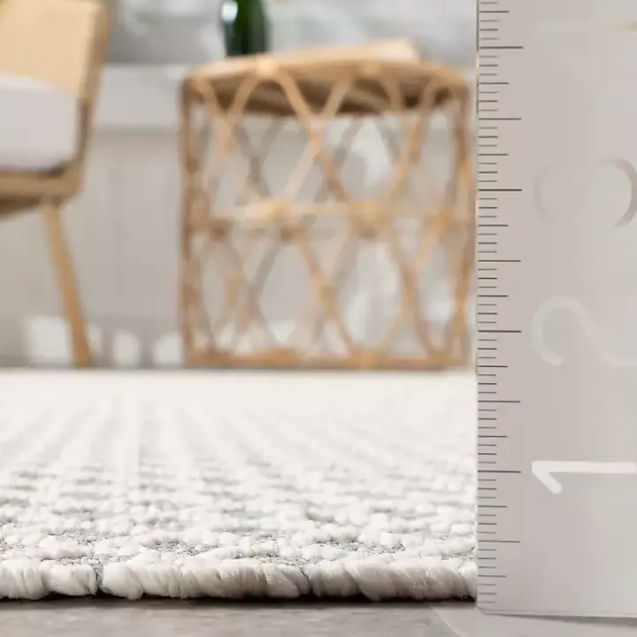 Blue & White Trellis Indoor/Outdoor Rug, 5x8