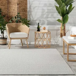 Blue & White Trellis Indoor/Outdoor Rug, 5x8