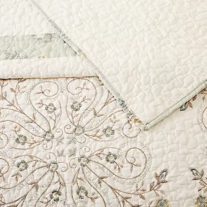 Cream Vintage Treasure King Bedspread