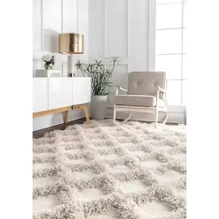 Francis Shaggy Diamond Trellis Area Rug, 5x8