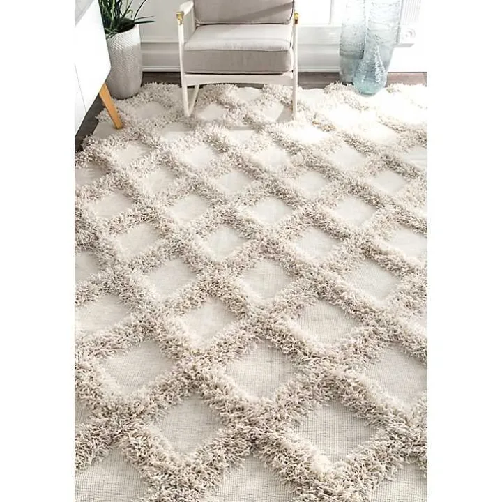 Francis Shaggy Diamond Trellis Area Rug, 7x9