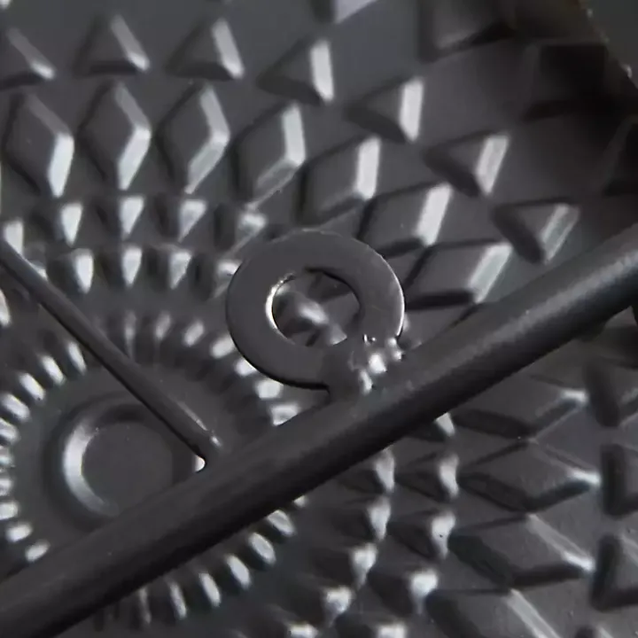 Gold Gray White Metal Connected Circle Wall Plaque