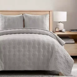 Gray Hexagon Honeycomb 3-pc. Full/Queen Quilt Set