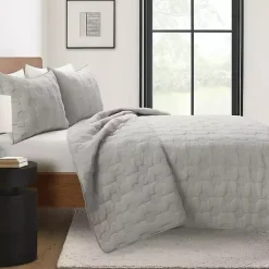Gray Hexagon Honeycomb 3-pc. Cali King Quilt Set