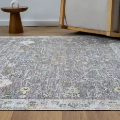 Gray Ivory Accent Rug, 2x3