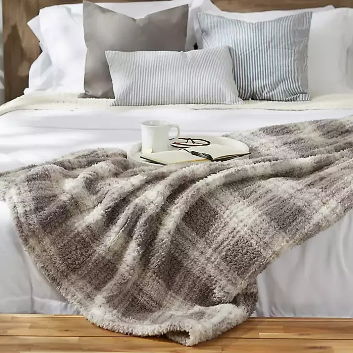 Gray Plaid Plush Throw