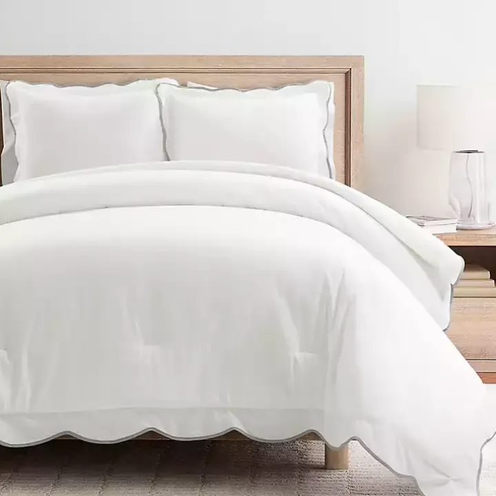 Gray Scalloped Edge 3-pc. Full/Queen Comforter Set