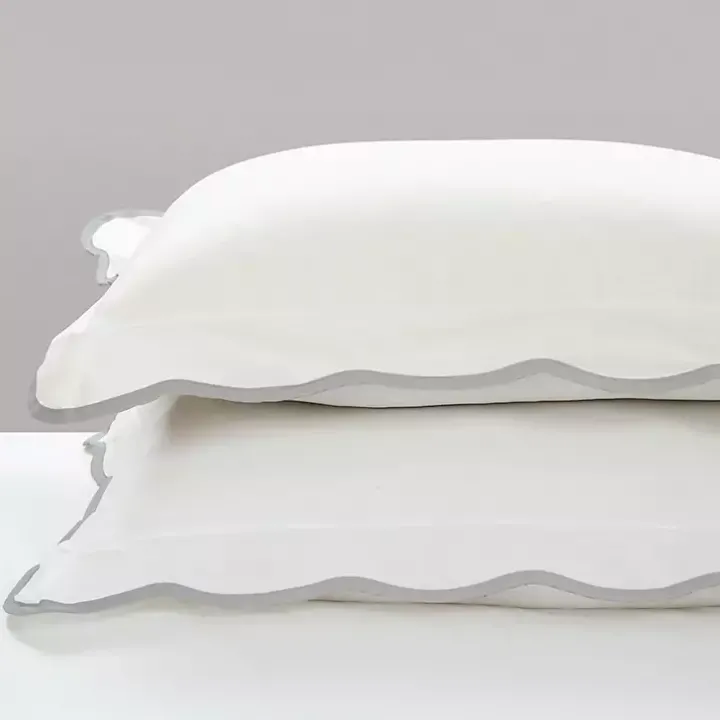 Gray Scalloped Edge 3-pc. Full/Queen Comforter Set