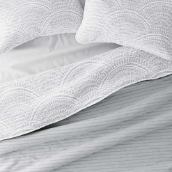 Gray Scalloped Reversible 3-pc. Queen Quilt Set