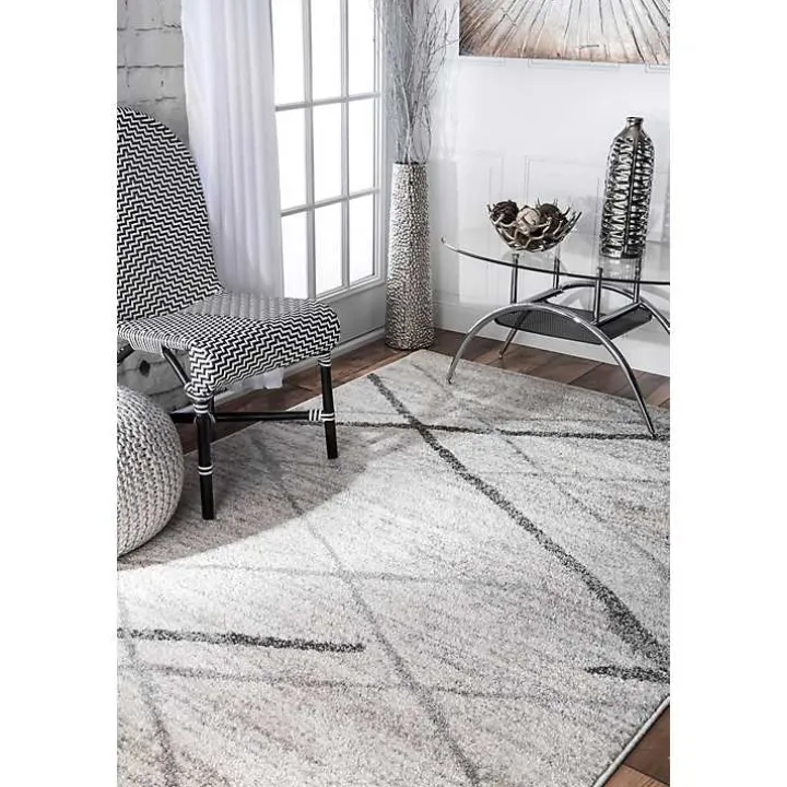 Gray Thigpen Diamond Area Rug, 8x10