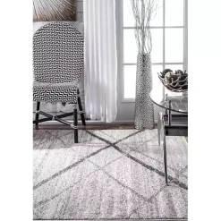 Gray Thigpen Diamond Area Rug, 8x10
