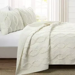 Ivory Trellis Ruffles 3-pc. King Quilt Set