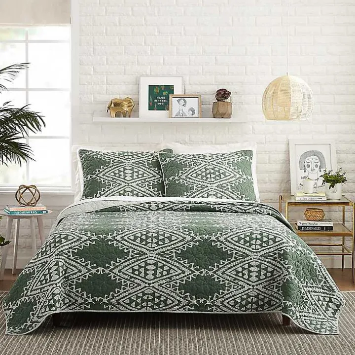 Justina Blakeney Green Aisha King Quilt Set