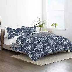 Navy Daisy Medallion King 3-pc. Comforter Set