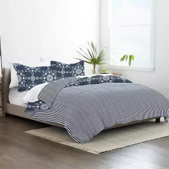 Navy Daisy Medallion Queen 3-pc. Comforter Set