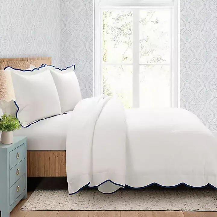 Navy Scalloped Edge 3-pc. King Comforter Set