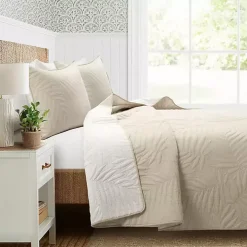 Neutral Leaf Reversible 3-pc. Full/Queen Quilt Set