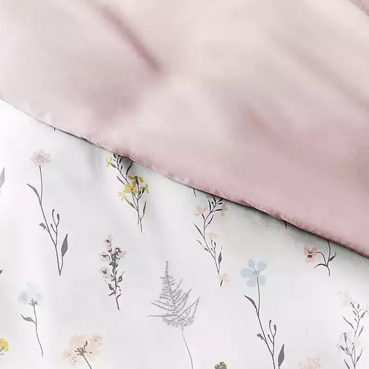 Soft Floral Reversible 3-pc. Queen Duvet Cover Set