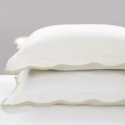 Tan Scalloped Edge 3-pc. Full/Queen Comforter Set