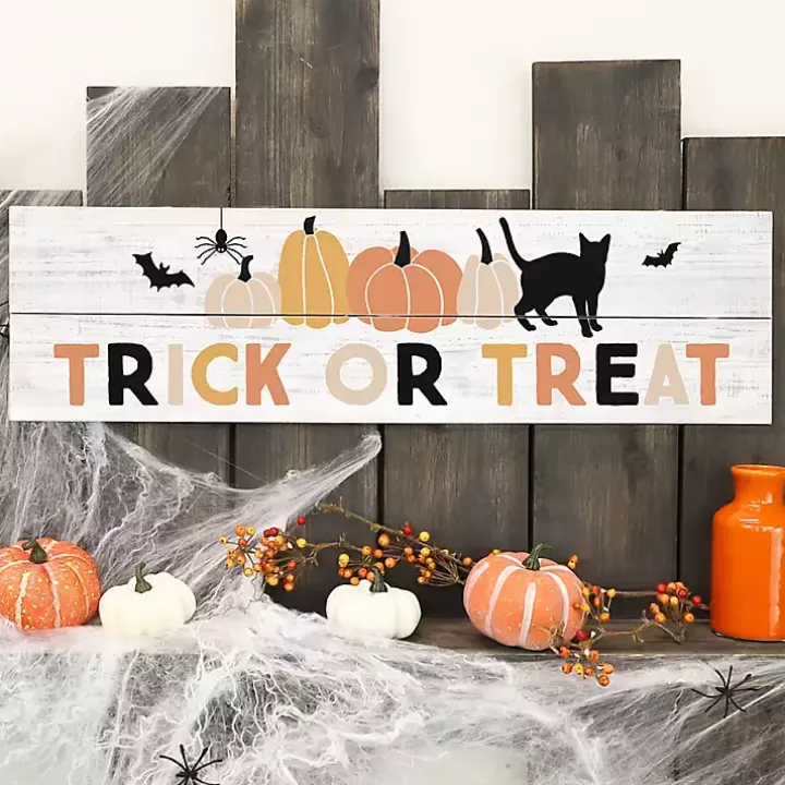 Trick or Treat Wooden Wall Plaque