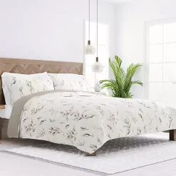 Watercolor Leaves Reversible 3-pc. King Quilt Set