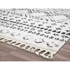 Whisper White Moon Accent Rug, 2x8