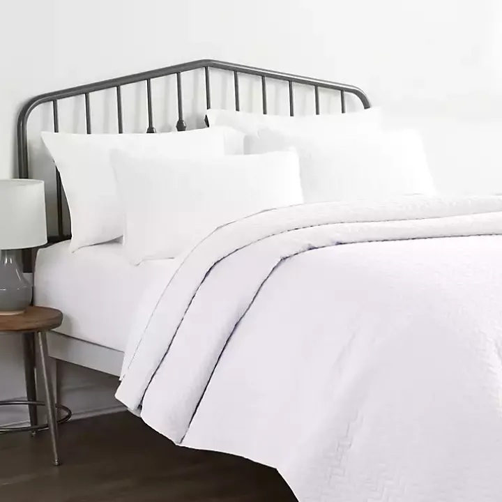 White Herringbone Quilted 3-pc. King Coverlet Set