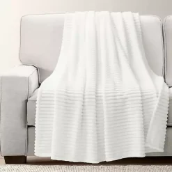 White Ribbed Ultra Soft Faux Fur Throw