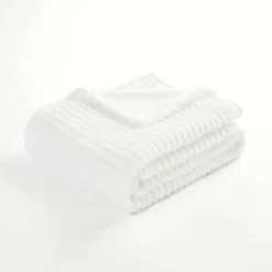 White Ribbed Ultra Soft Faux Fur Throw
