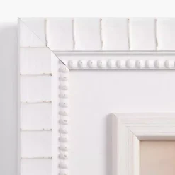 White Scalloped Edge Collage Frame