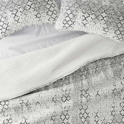 White Trellis Reversible 2-pc. Twin Quilt Set